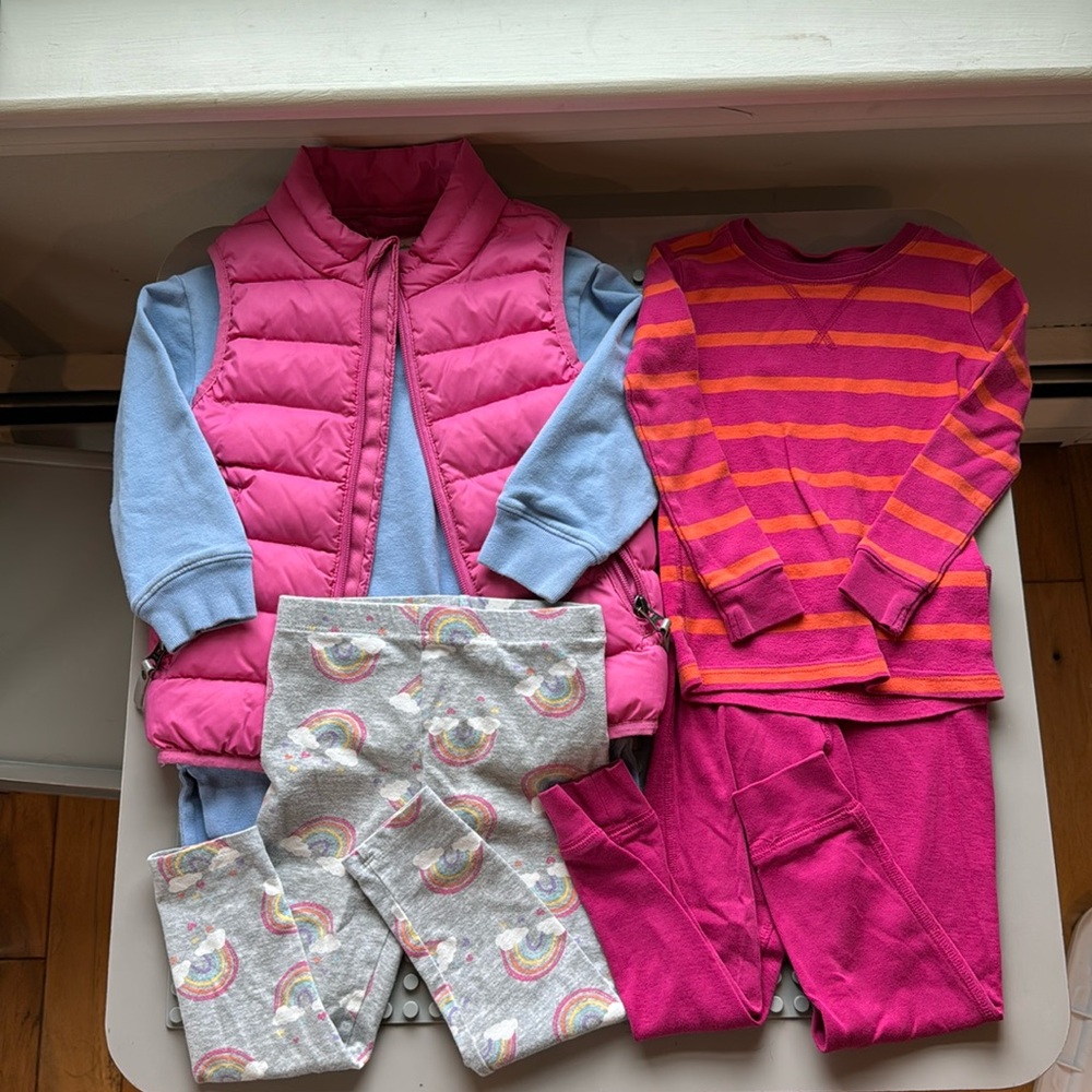 3T outfit and pajama set